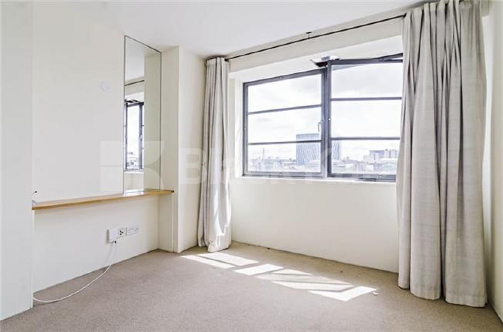 			MODERN 2 BEDROOM APARTMENT IN A PORTERED DEVELOPMENT, 2 Bedroom, 1 bath, 1 reception Flat			 Ice Wharf  , KINGS CROSS 